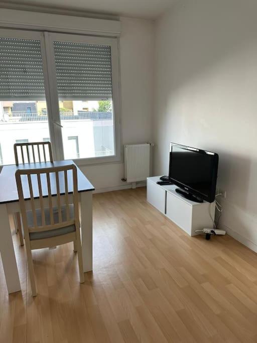 Grand Studio De 37M Carres - Rer Laplace Et Maison Des Examens A 5 Minutes A Pied Arcueil Εξωτερικό φωτογραφία